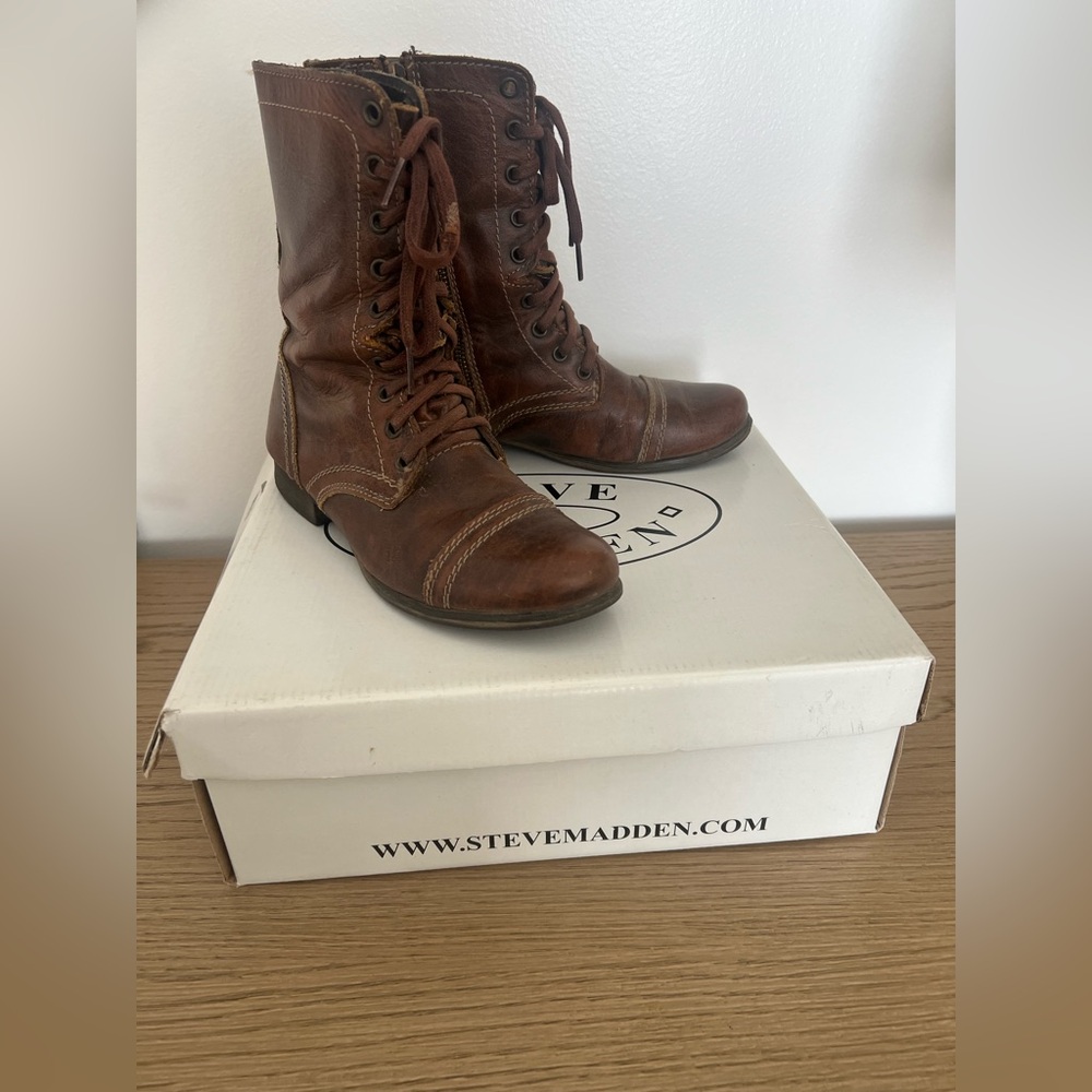 Steve Madden Troopa Lace-Up Boots